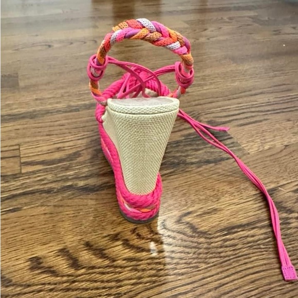 SCHUTZ SHOES. NWOB - Picture 2 of 3